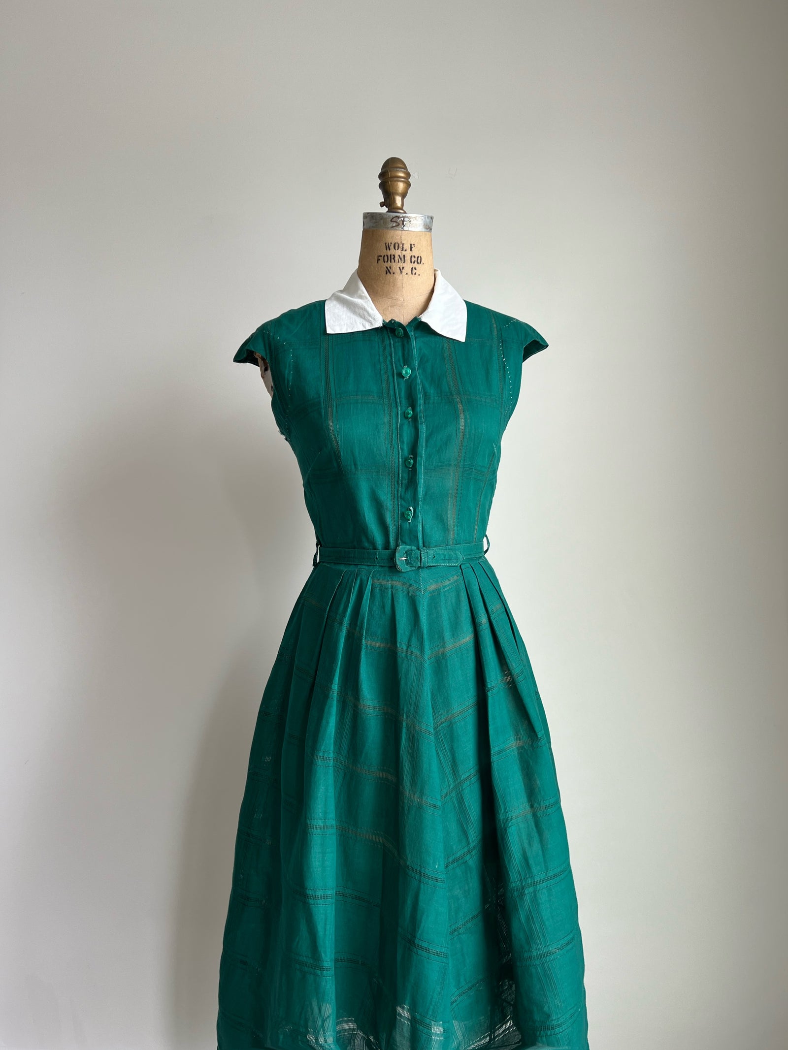 1940s 40s Fabulous Green Dress with Matching Belt / Medium