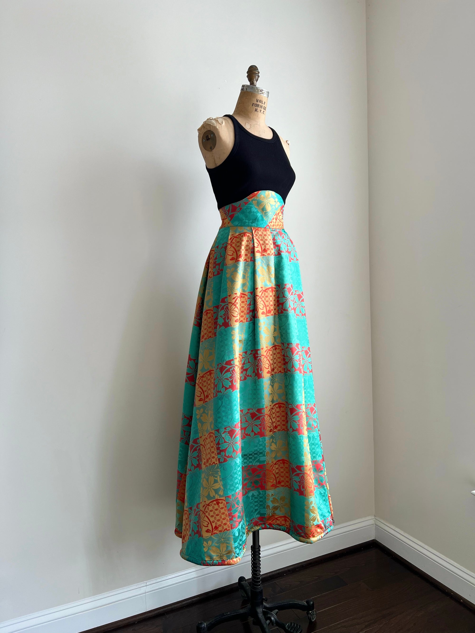 1970s 70s Vintage Long Maxi Skirt with Matching Belt and Scarf