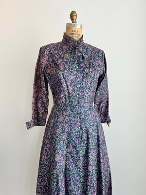 1940s 40s Vintage British Ladies Paisley Dress / Medium