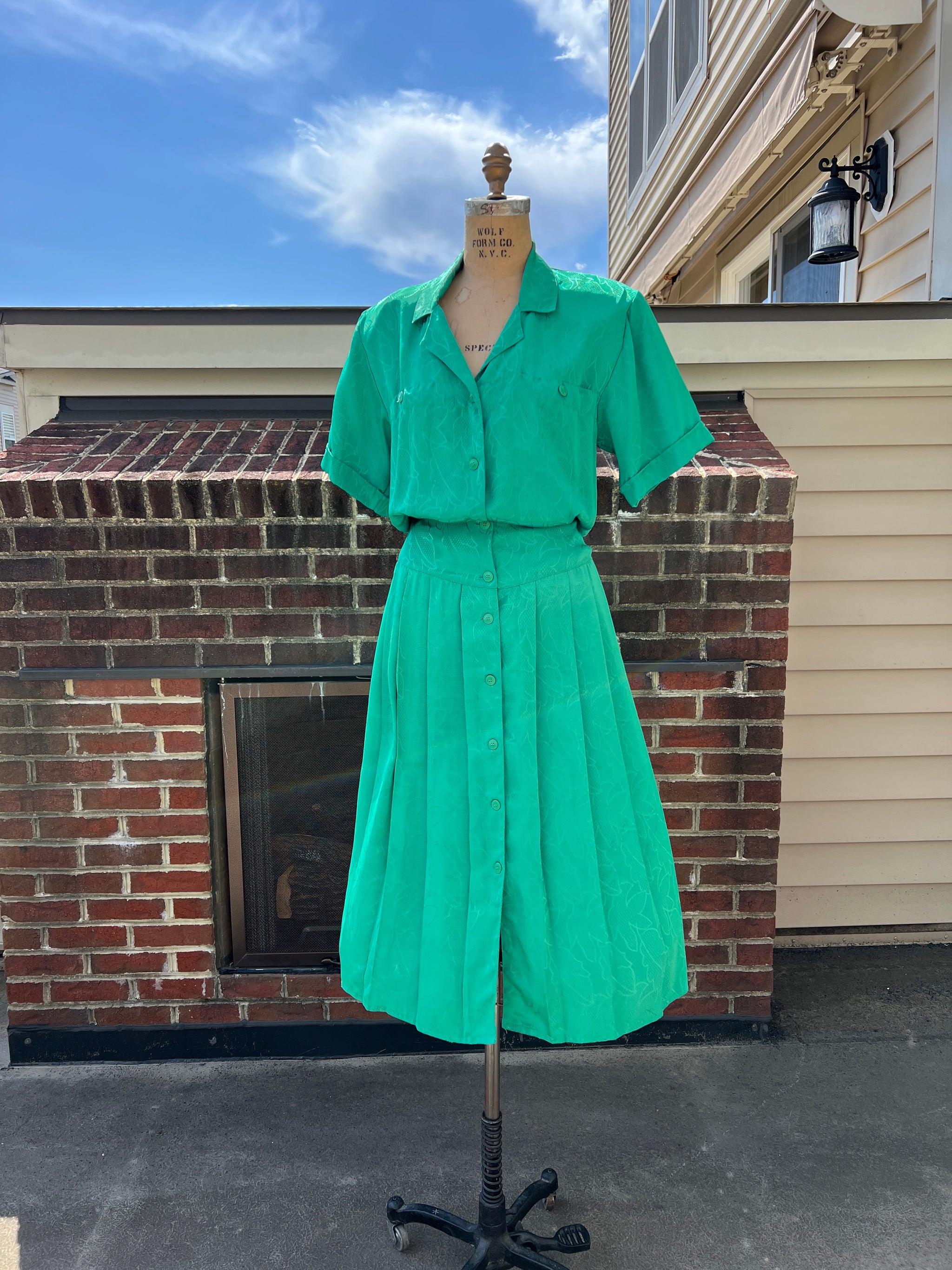 1980s 80s Vintage Michelle Stuart Kelly Green Embossed Dress / Medium - Maiden Posh 1980s 80s Vintage Michelle Stuart Kelly Green Embossed Dress / Medium - Maiden Posh