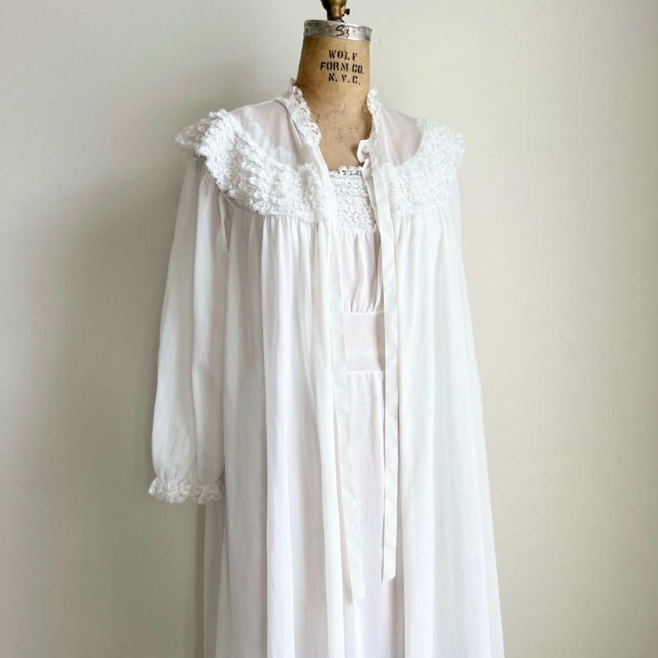 Vintage 1960s 60s Radcliffe Nylon Robe Set Medium-Large
