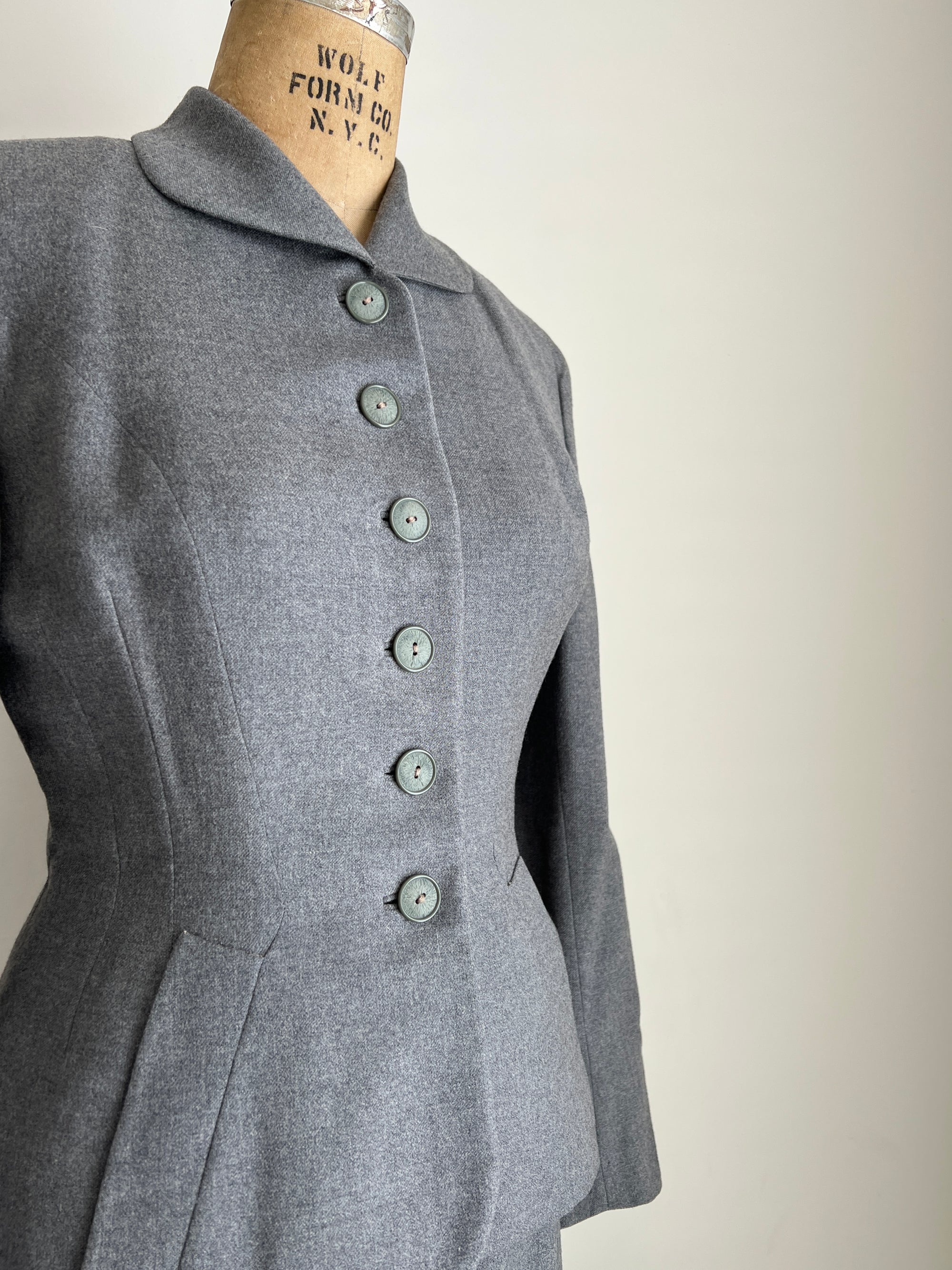 1940s 40s Vintage Grey Suit by Princess Shop / SMALL