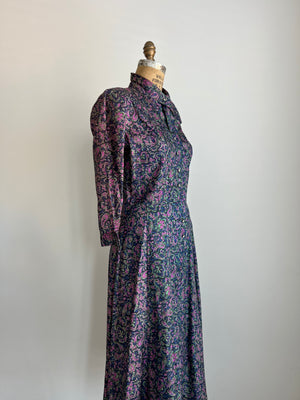 1940s 40s Vintage British Ladies Paisley Dress / Medium