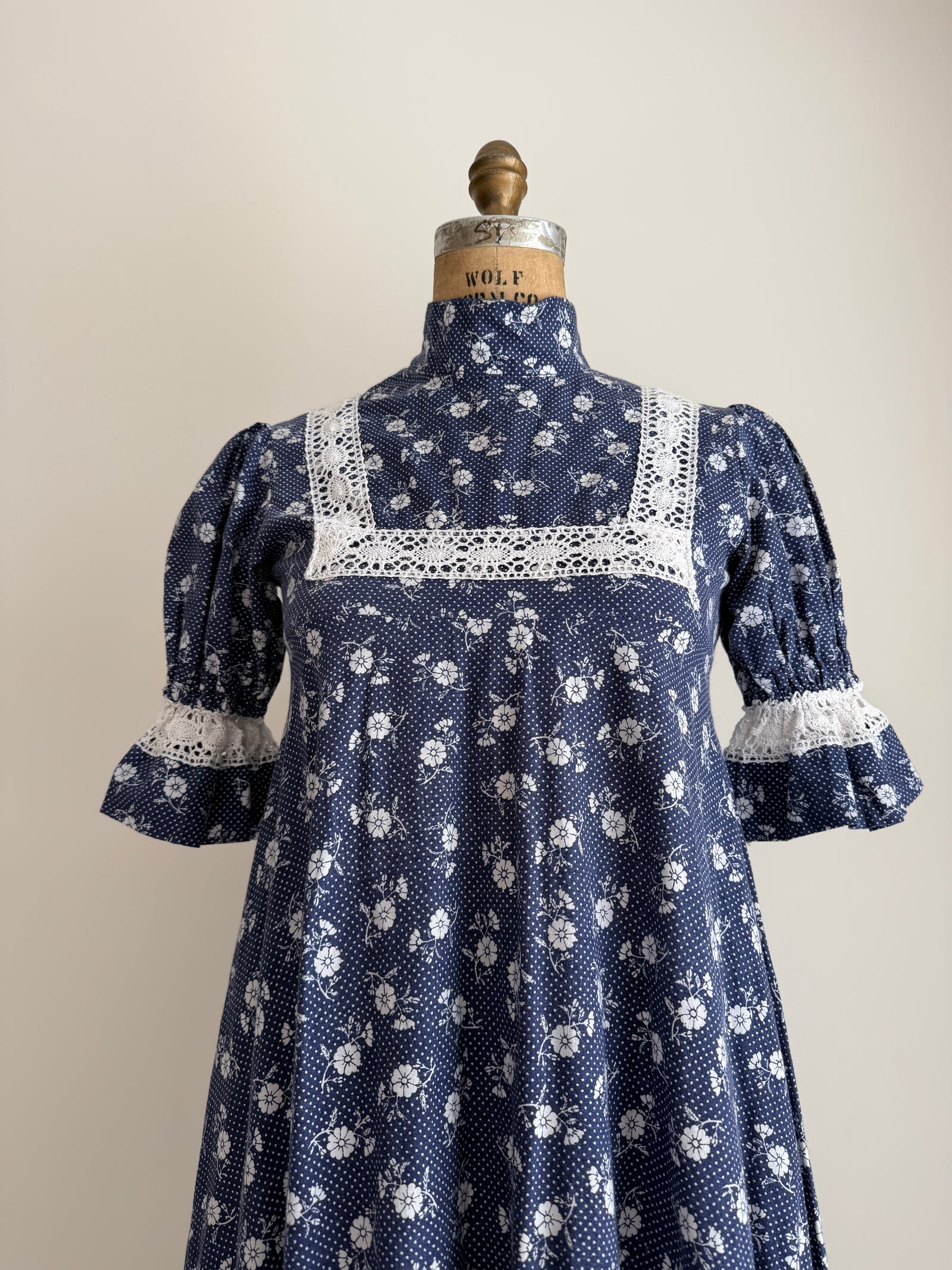 Early 1970s 70s Vintage Laura Ashley Cottage core Maxi Blue Floral Dress - Made in Wales - SMALL-MEDIUM