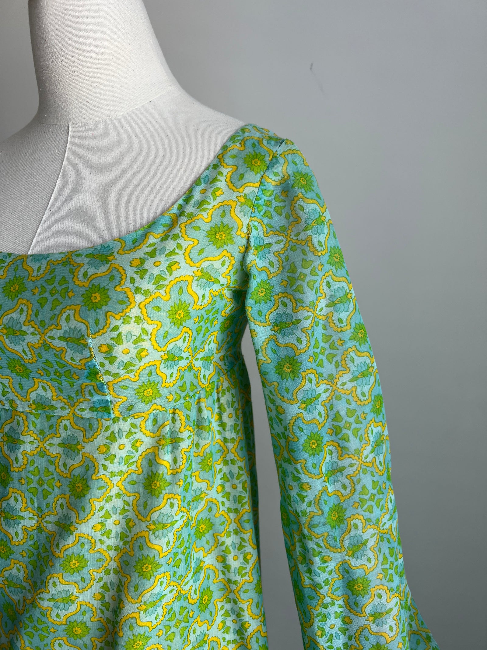 1970s 70s Lanz Psychedelic Empire Waist Dress / XS