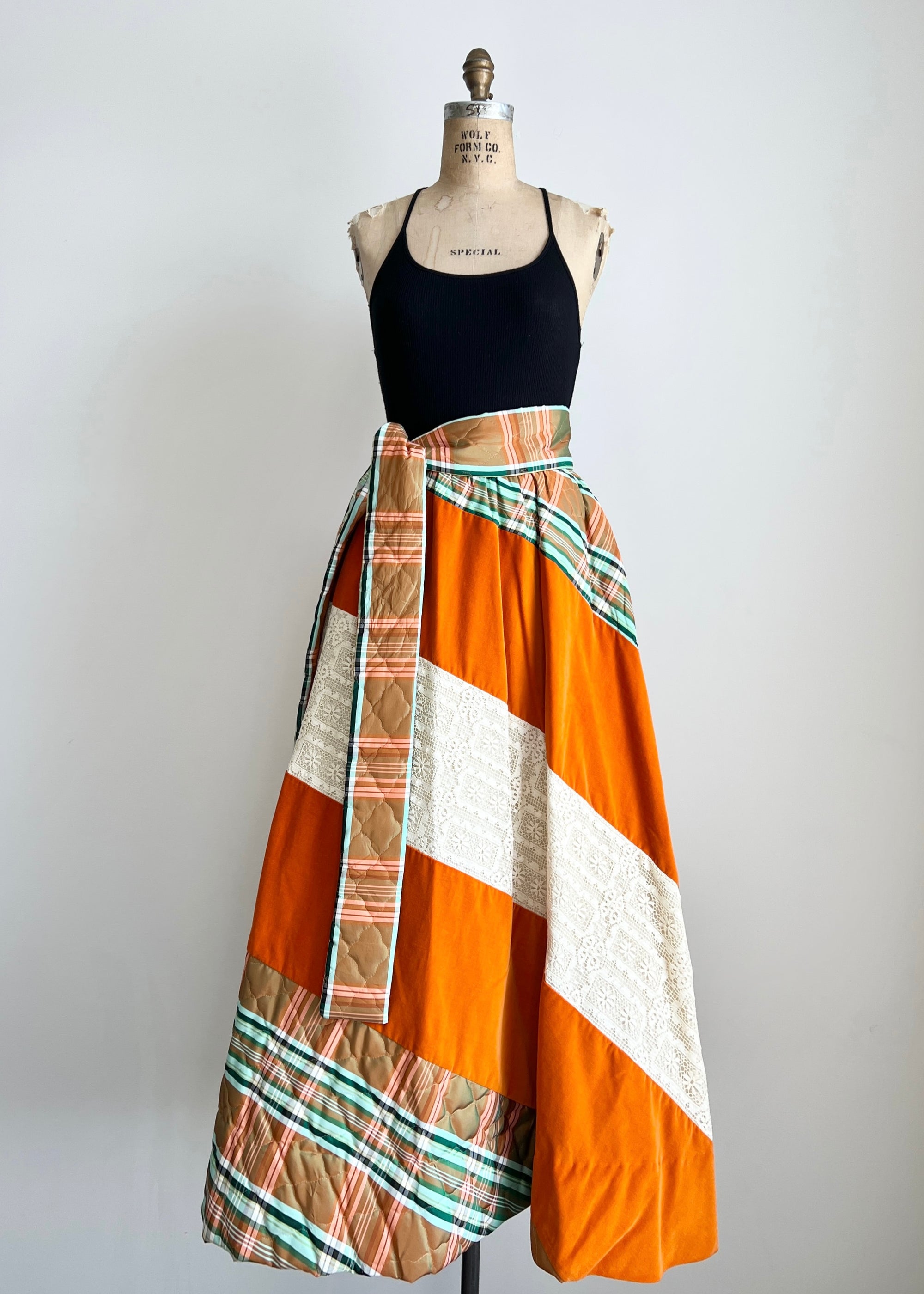 1970s Quilted Long Maxi Skirt with Matching Belt Tie