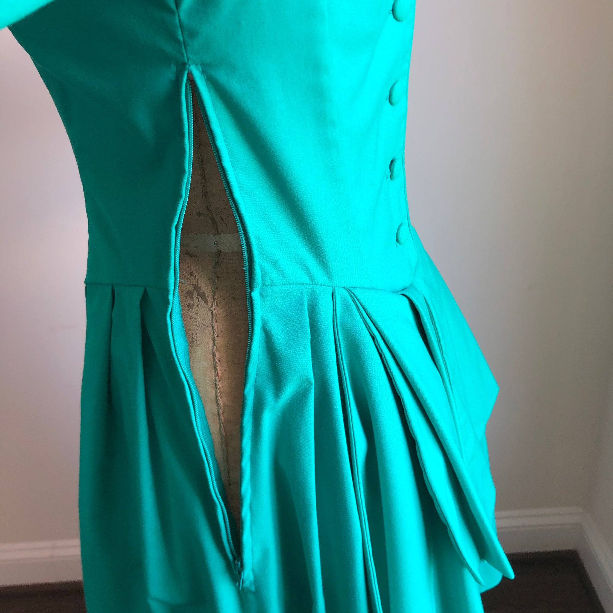 1980s Laura Ashley Kelly Green Dress UK12 US10 M/L - Maiden Posh 1980s Laura Ashley Kelly Green Dress UK12 US10 M/L - Maiden Posh