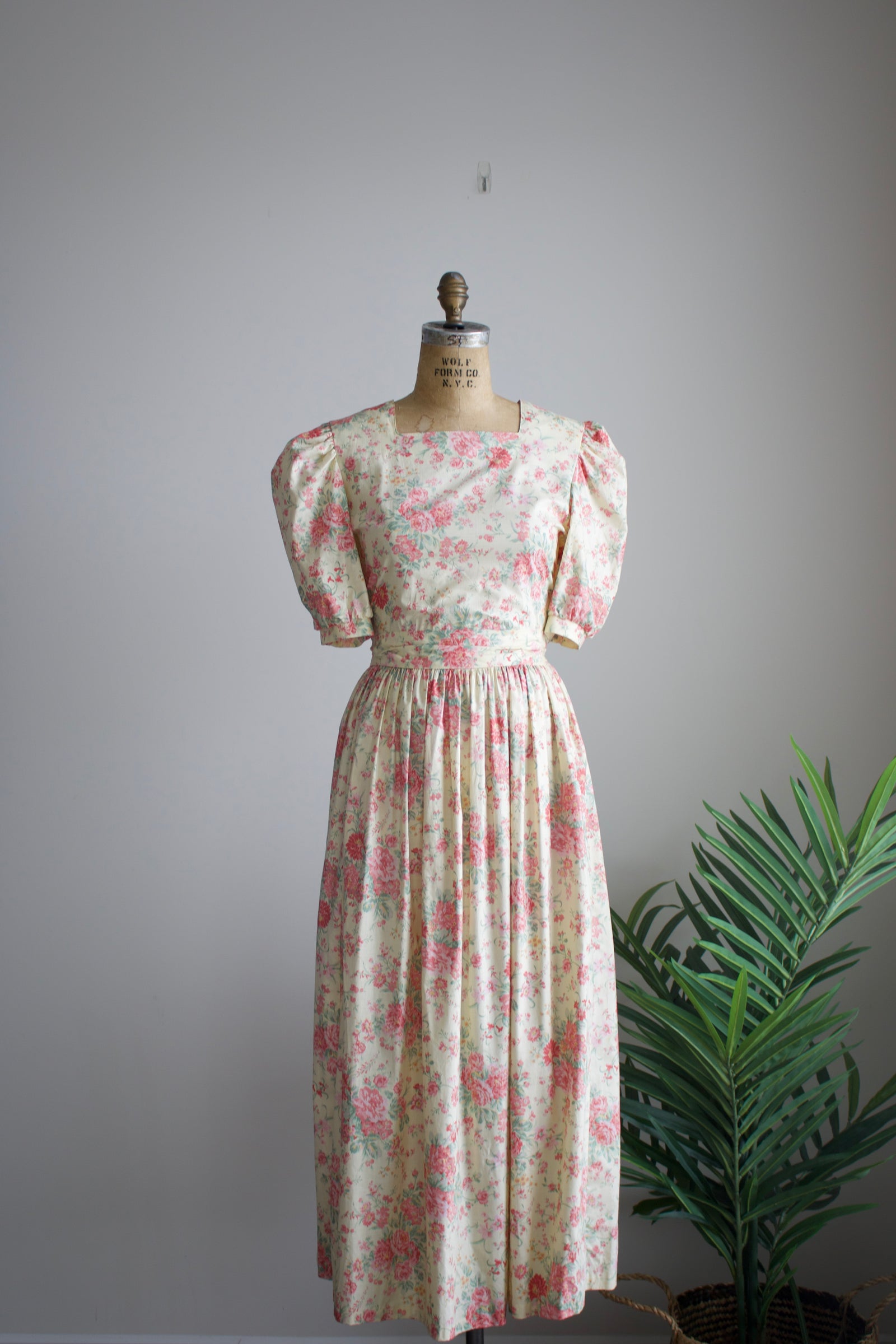 1980s Laura Ashley Floral Cottagecore Dress M/L