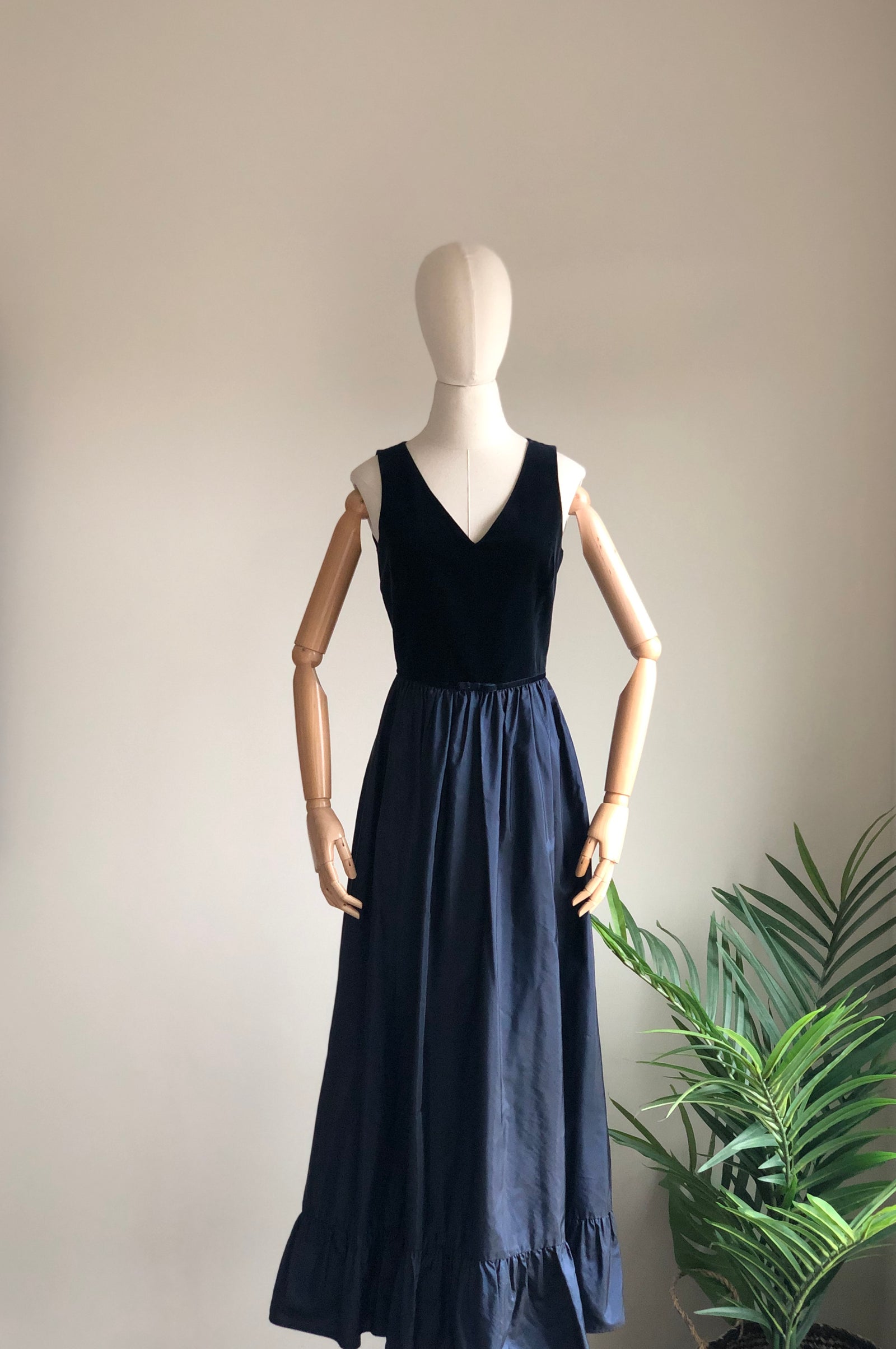 1980s 90s Laura Ashley Dress M/L