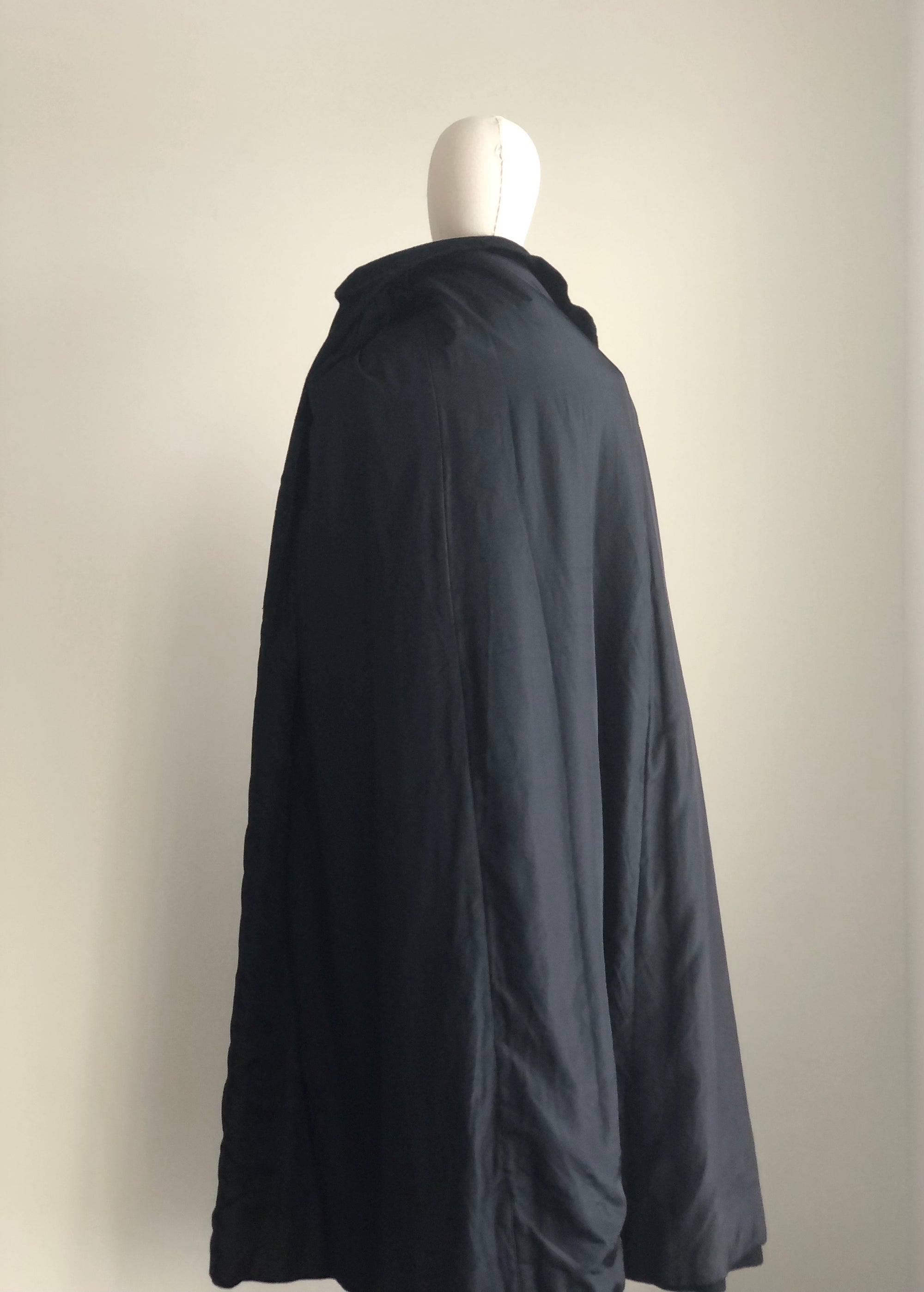 1940s Black Wool Cape with Gold Appliqué Shoulders ONE SIZE