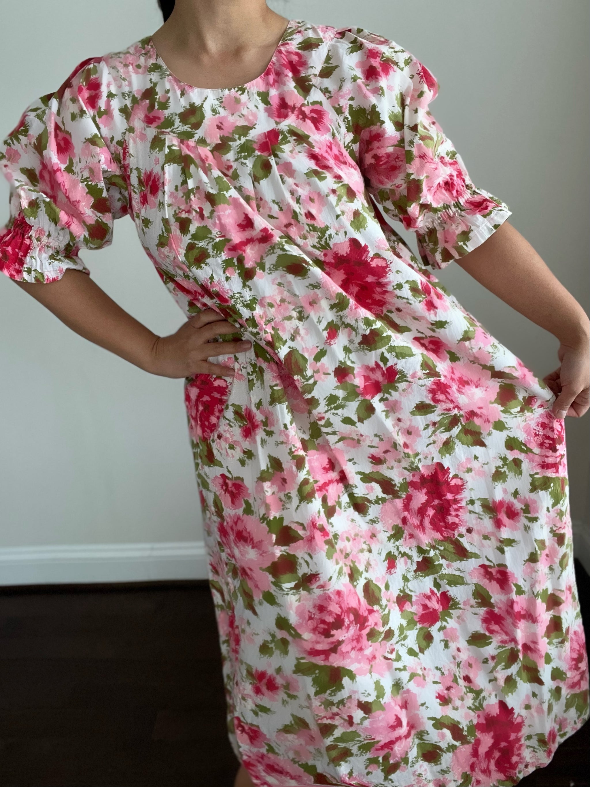 1970 80s Garden Floral House Dress One Size - Maiden Posh 1970 80s Garden Floral House Dress One Size - Maiden Posh