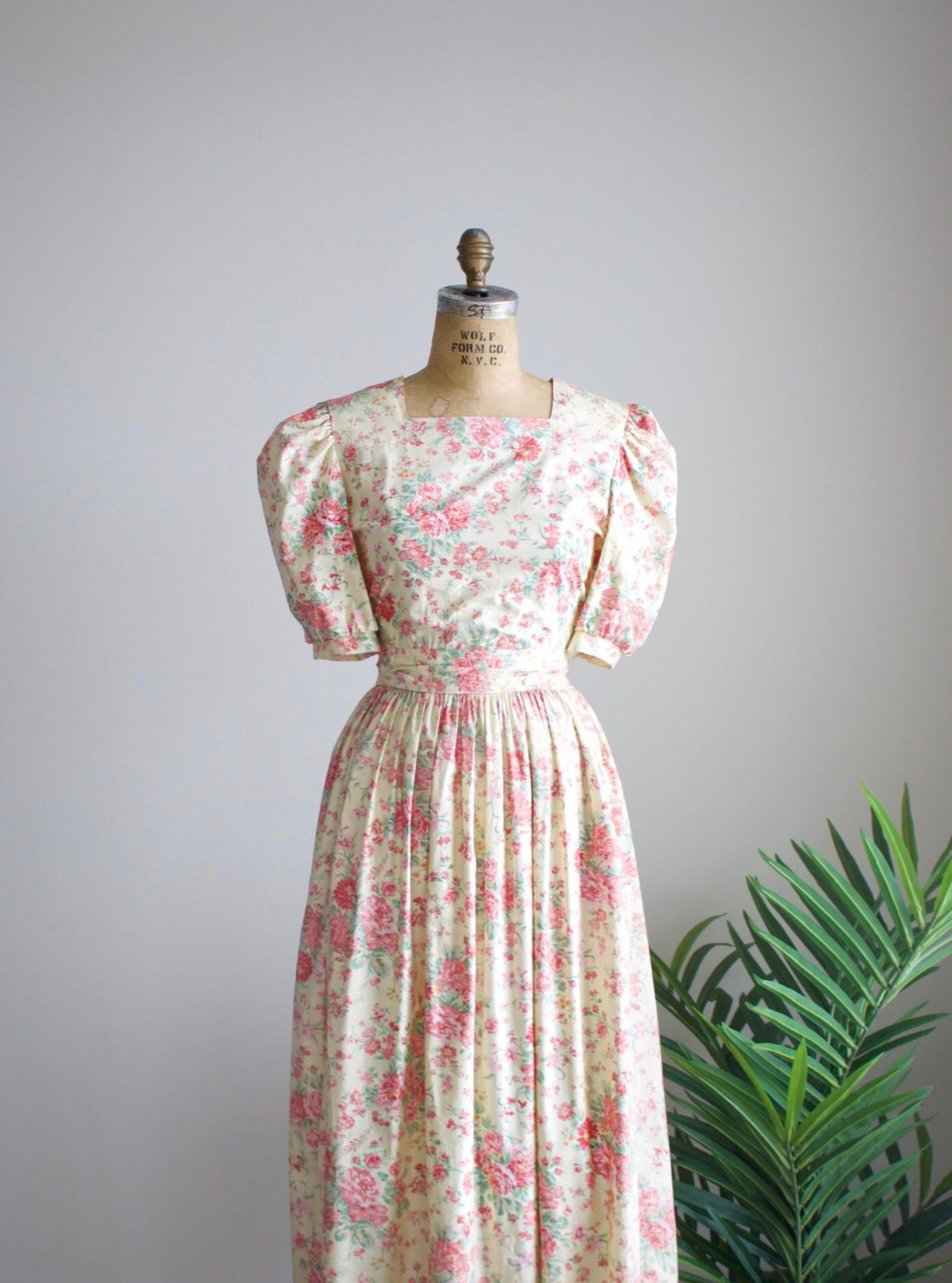 1980s Laura Ashley Floral Cottagecore Dress M/L