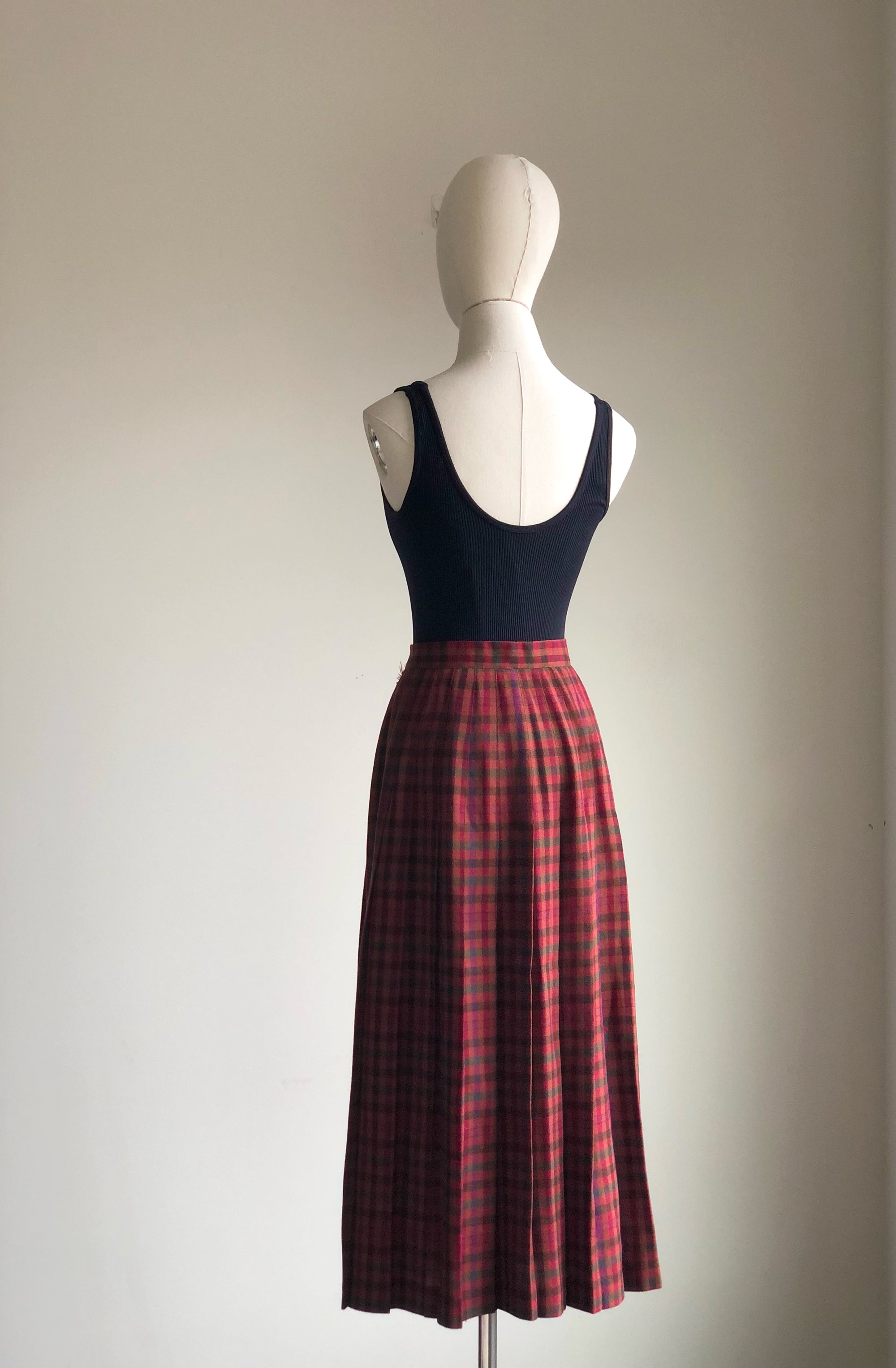 1960s 70s The Villager Vintage Plaid Wool Wrap Skirt S/M