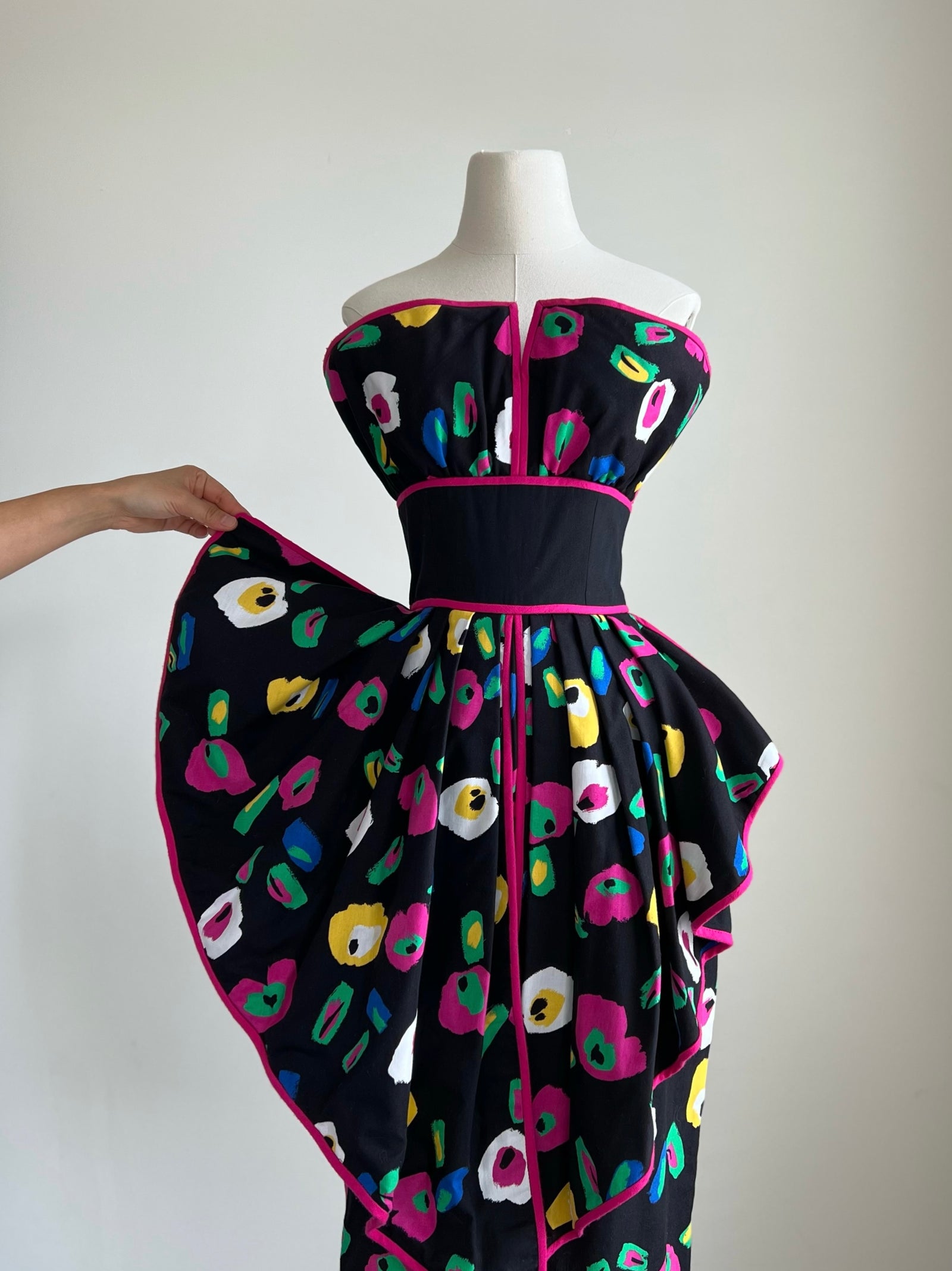 1980s Victor Costa Multicolored Strapless Peplum Trimmed Wigned Hip Dress XS/S