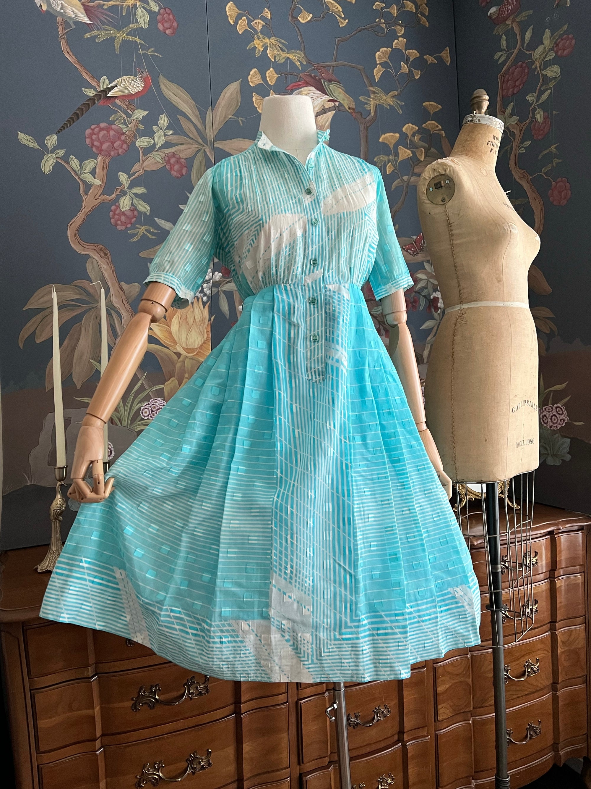 1950s Blue White Geometric Wave Embossed Pattern Dress MEDIUM