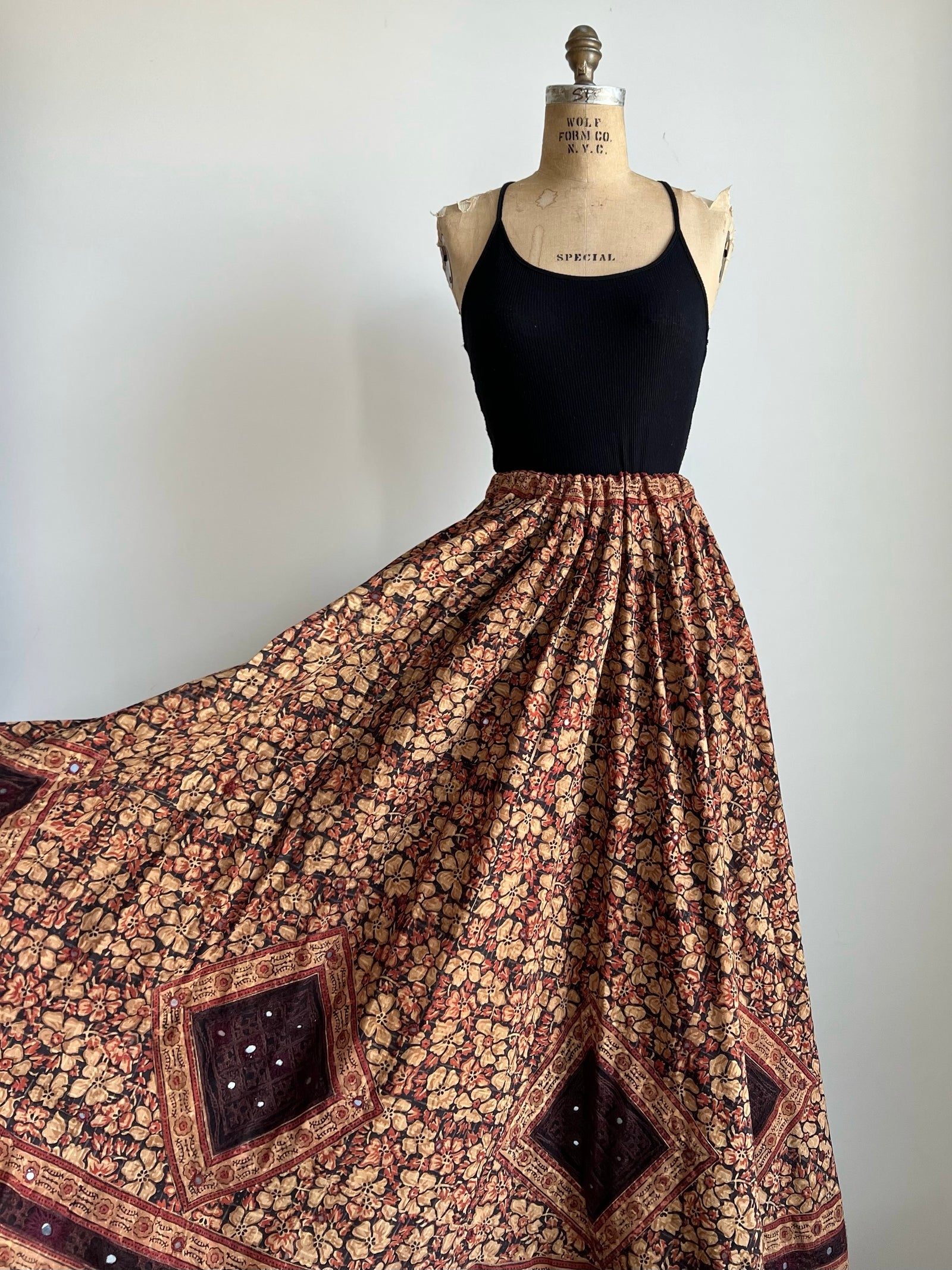 1970s Boho Embroidered Flutter Long Skirt